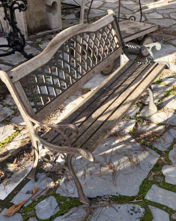 Παλαιό Παγκάκι